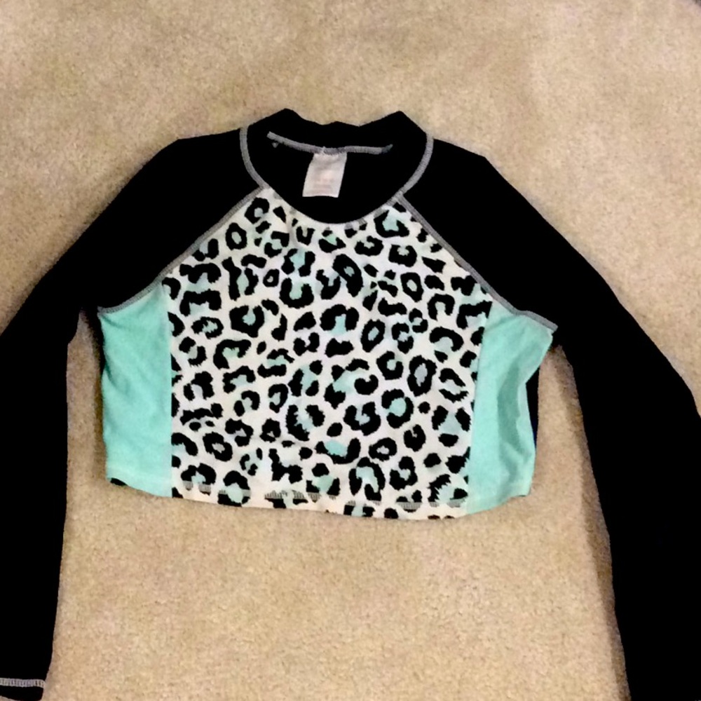 kids rash guard